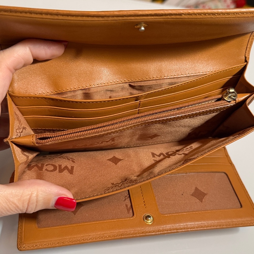 MCM Brown and Black Logo Continental Wallet with Orange Accent - Picture 4 of 11